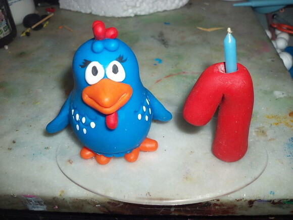 topo de bolo Galinha Pintadinha