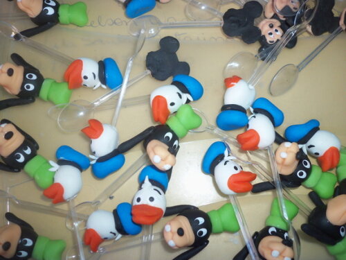 20 Colheres de acrilico Turma do Mickey