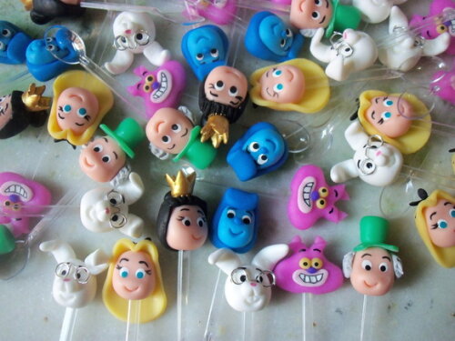20 mini colheres Alice.
