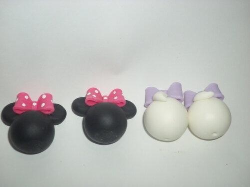 Apliques em biscuit cabeça da Minnie