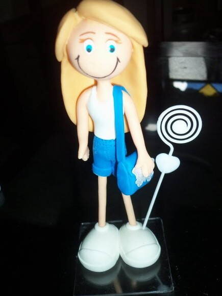 Boneca Magrela com 15 cm