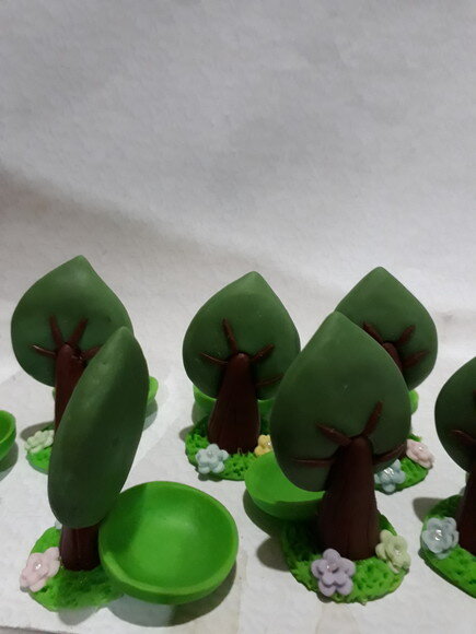 Forminhas em biscuit floresta