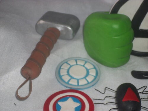 Kit topo de bolo Avengers