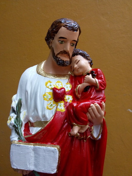 Coração Virginal de São José com lírios 30 cm