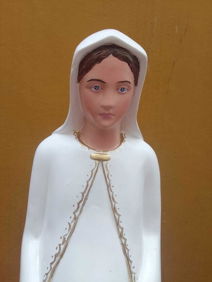Nossa Senhora Grávida com Olhos Abertos - 60 cm