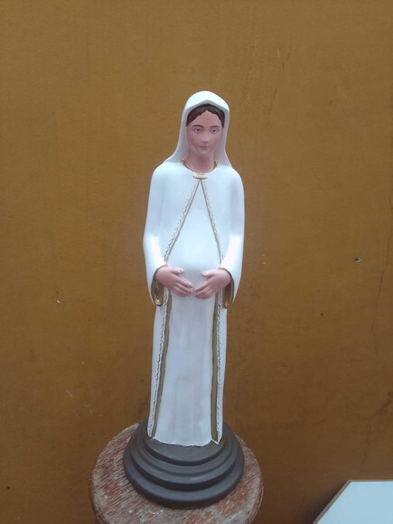 Nossa Senhora Grávida com Olhos Abertos - 60 cm