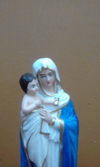 Nossa Senhora Rainha dos Apóstolos 30cm