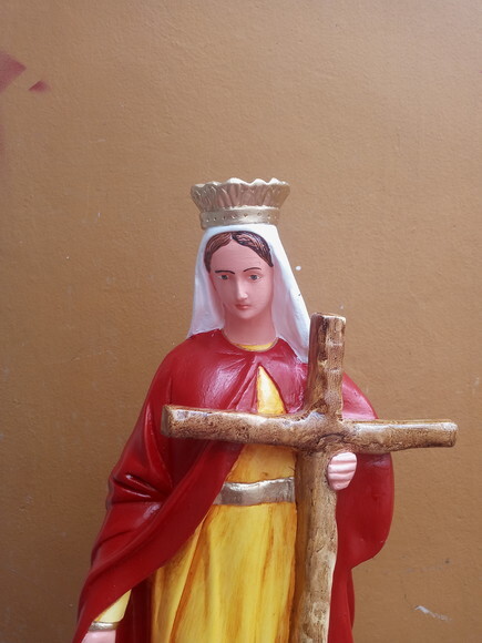Santa Helena - 60 cm