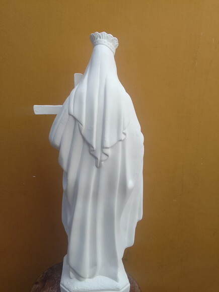 Santa Helena - 60 Cm. Gesso Cru. sem Pintura