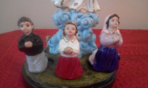 Nossa Senhora de Fátima 30 cm com 3 pastorzinhos