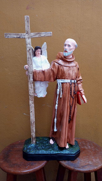 São Pedro de Alcântara com a Cruz e o Anjo