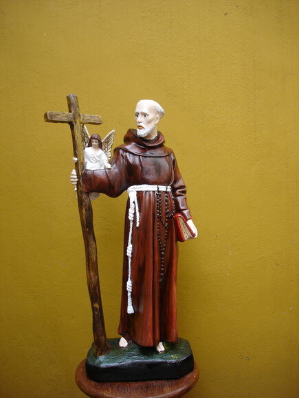 São Pedro de Alcântara com a Cruz e o Anjo