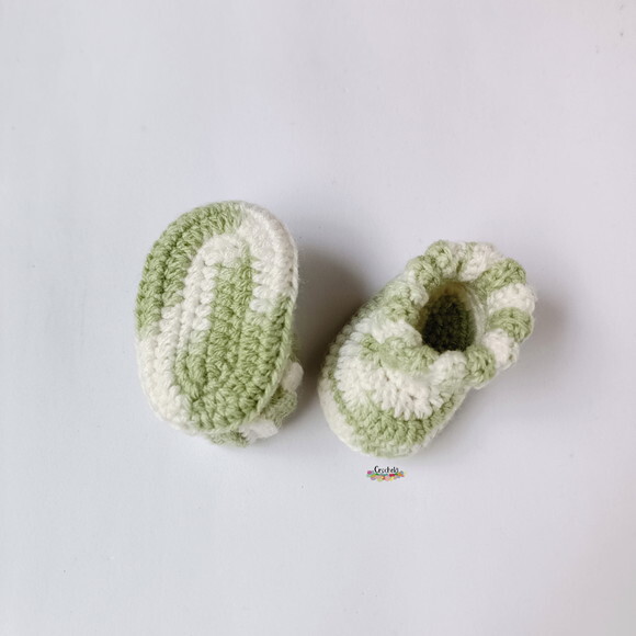 Kit de Crochê Conjunto Sapatinho para Bebê Menino