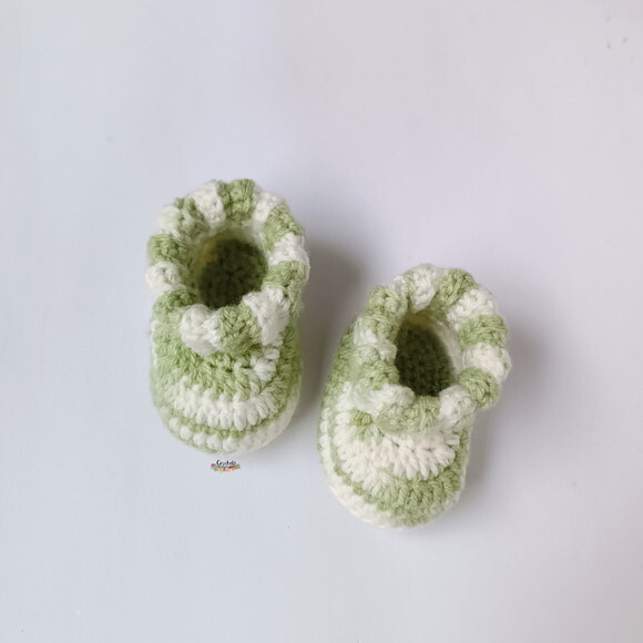 Kit de Crochê Conjunto Sapatinho para Bebê Menino