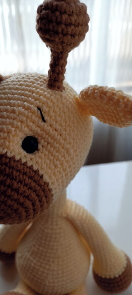 Girafa de Crochê Amigurumi para Decoração Coleção Safári