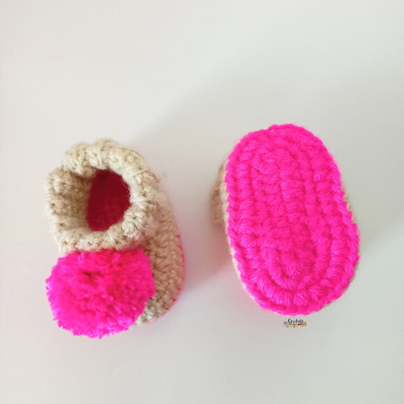 Kit Personalizado Sapatinho de Crochê para Bebê Menina
