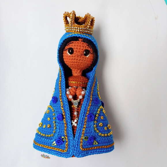 Santinha Nossa Senhora Aparecida de Crochê Amigurumi