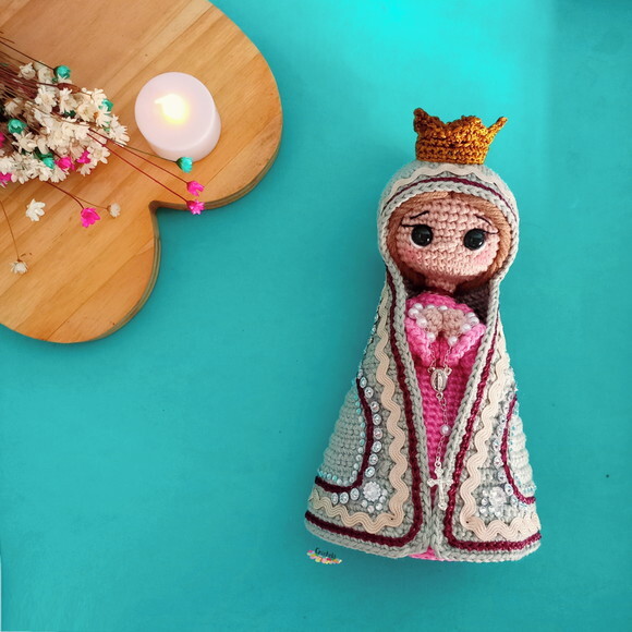 Santinha Nossa Senhora Personalizada de Crochê Amigurumi