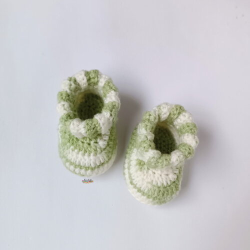 Kit de Crochê Conjunto Sapatinho para Bebê Menino