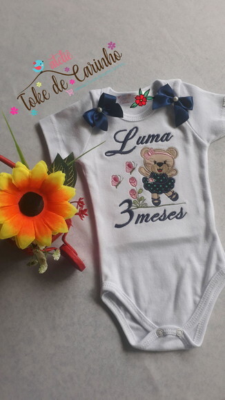 Body Mesversário Bordado Personalizado.