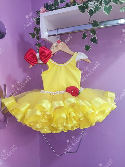 Fantasia bela. Tamanho 1 ou 2 Anos.