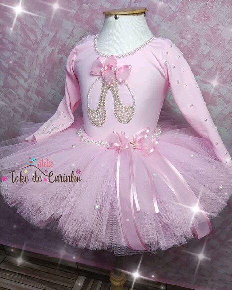 Fantasia Bailarina. Tamanho 4 ou 6 Anos.