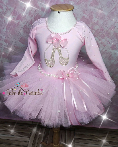 Fantasia Bailarina. Tamanho 4 ou 6 Anos.