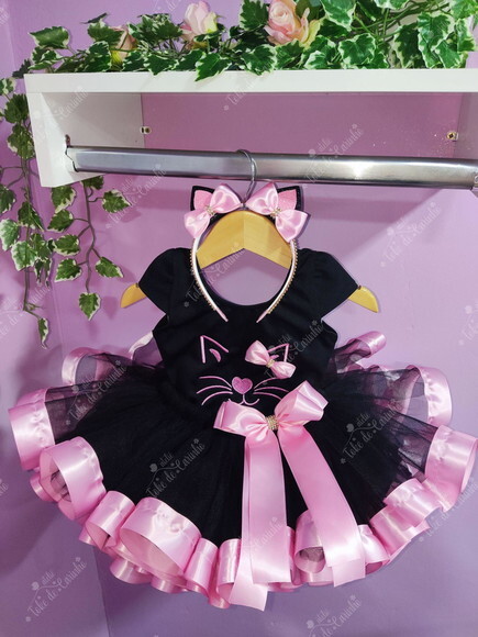 Fantasia Infantil Tema gatinha. Tamanho 1 ou 2 Anos
