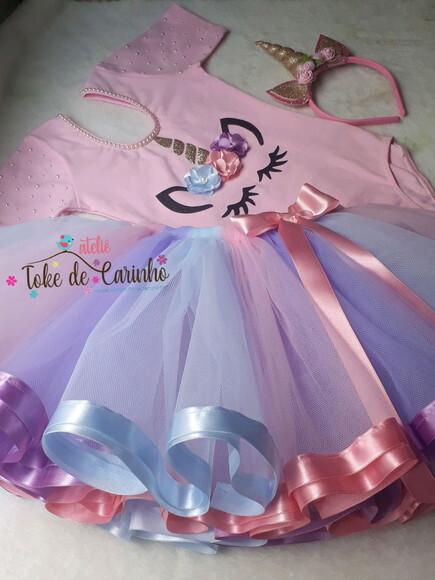 Fantasia Luxo Unicórnio. Tamanho 4 ou 6 Anos.