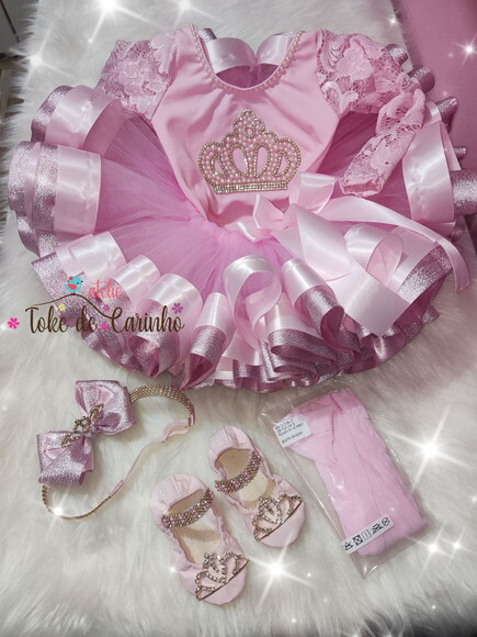 Fantasia Princesa realeza Luxo. Tamanho 4 Ou 6 Anos.