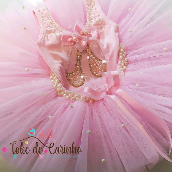 Fantasia Tema bailarina. Tamanho 4 ou 6 Anos