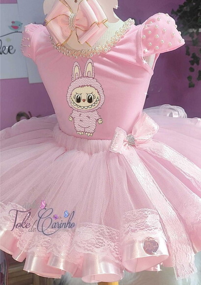 Fantasia/look Tema labubu. Tamanho 3 até 6 Anos.