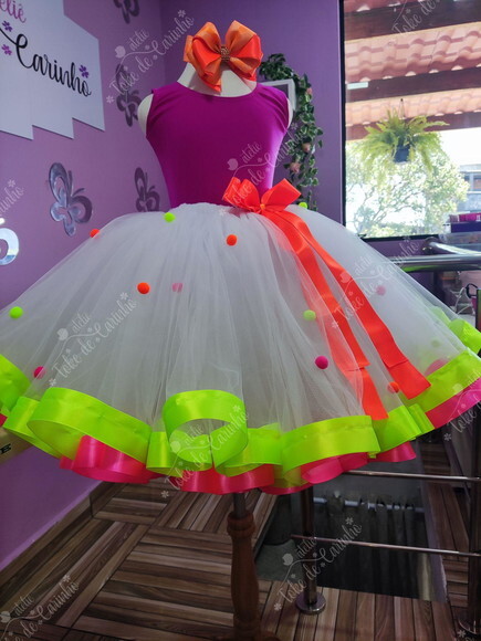 Look de Festa neon. Tamanho 4 ou 6 Anos.