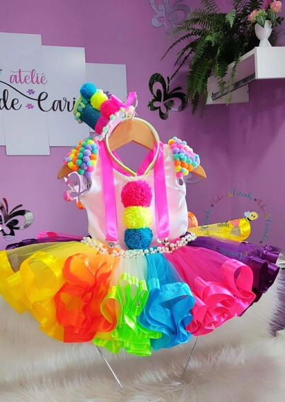 Look Tema circo Neon. Tamanho 3 até 6 Anos.