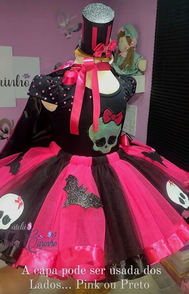 Look/fantasia monster High + Capa. Tamanho 8 ou 10 Anos.