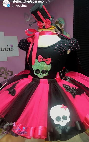 Look/fantasia monster High + Capa. Tamanho 8 ou 10 Anos.