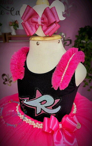 Look/fantasia Tema emilly Vick. Tamanho 3 até 6 Anos.
