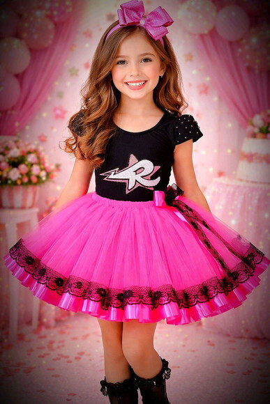 Look/fantasia Tema emilly Vick. Tamanho 3 até 6 Anos.