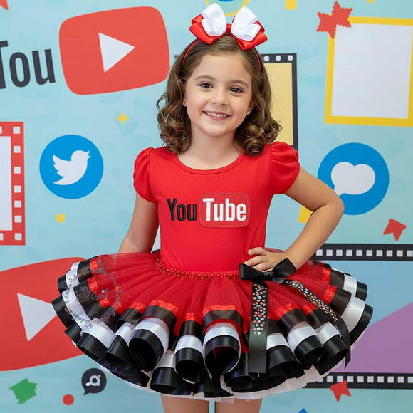 Look/fantasia Tema youtube. Tamanho 7 a 10 Anos.