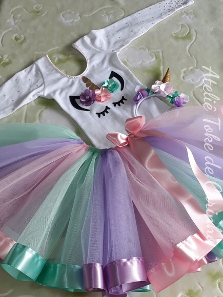 Roupa de Festa unicórnio. Tamanho 4 ou 6 Anos