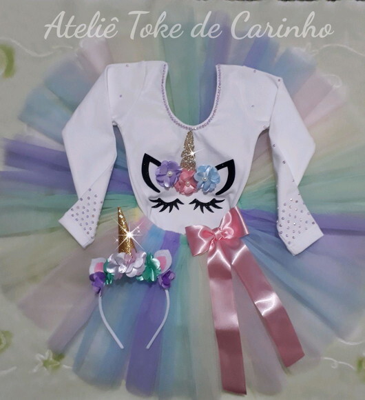 Roupa de festa tema Unicórnio. Tamanho 4 ou 6 anos.