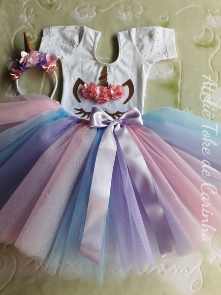 Roupa de Festa Tema unicórnio. Tamanho 1 ou 2 Anos.