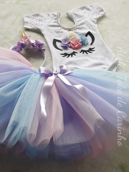 Roupa de Festa Tema unicórnio. Tamanho 4 ou 6 Anos.