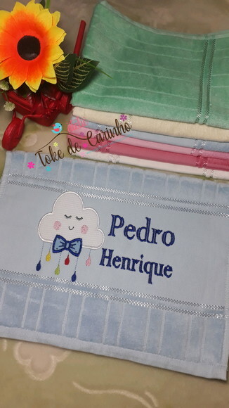 Toalhinha Escolar Personalizada Bordada.