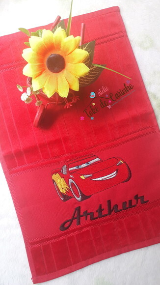 Toalhinha Escolar Personalizada Bordada.