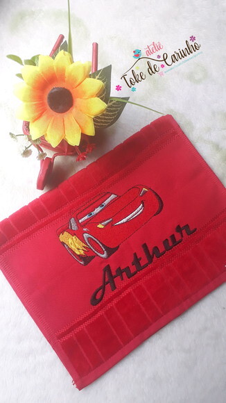 Toalhinha Escolar Personalizada Bordada.