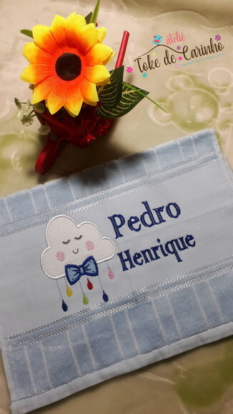 Toalhinha Personalizada Bordada.