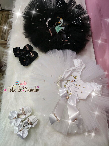 2 Fantasias "cisne Negro e Branco". Tamanho 1 ou 2 Anos.