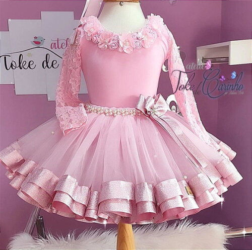 Fantasia Bailarina. Tamanho 4 ou 6 Anos.