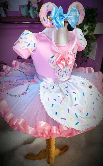 Fantasia Minnie Confeitaria. Tamanho 3 a 6 Anos.